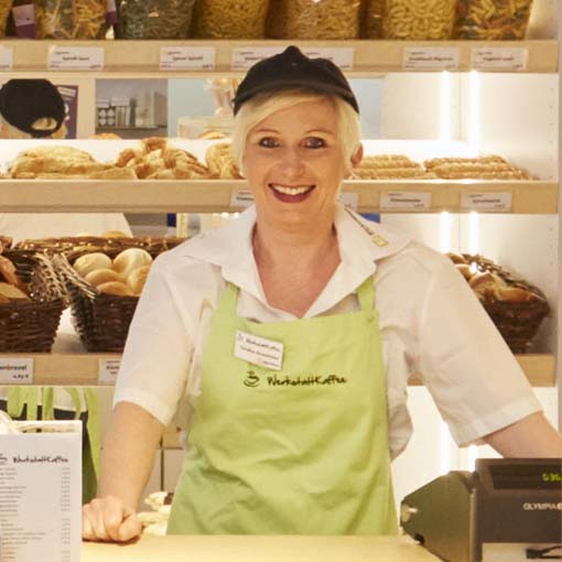 Arbeit im Bistro Panino der Lebenhshilfe Stuttgart